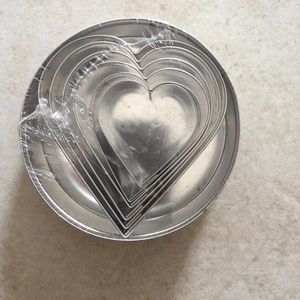 NEW! 6 piece heart cutters set ❤️